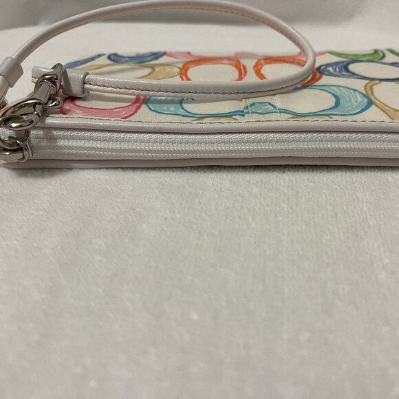 NWT COACH Hampton Scribble Wristlet Multicolor Pastel 'C' Logo 8" - Picture 8 of 11